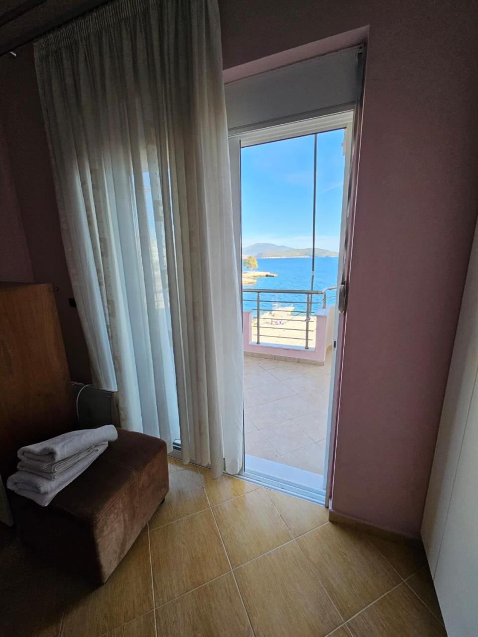 Leon Sea View Apartment Sarande Exterior photo