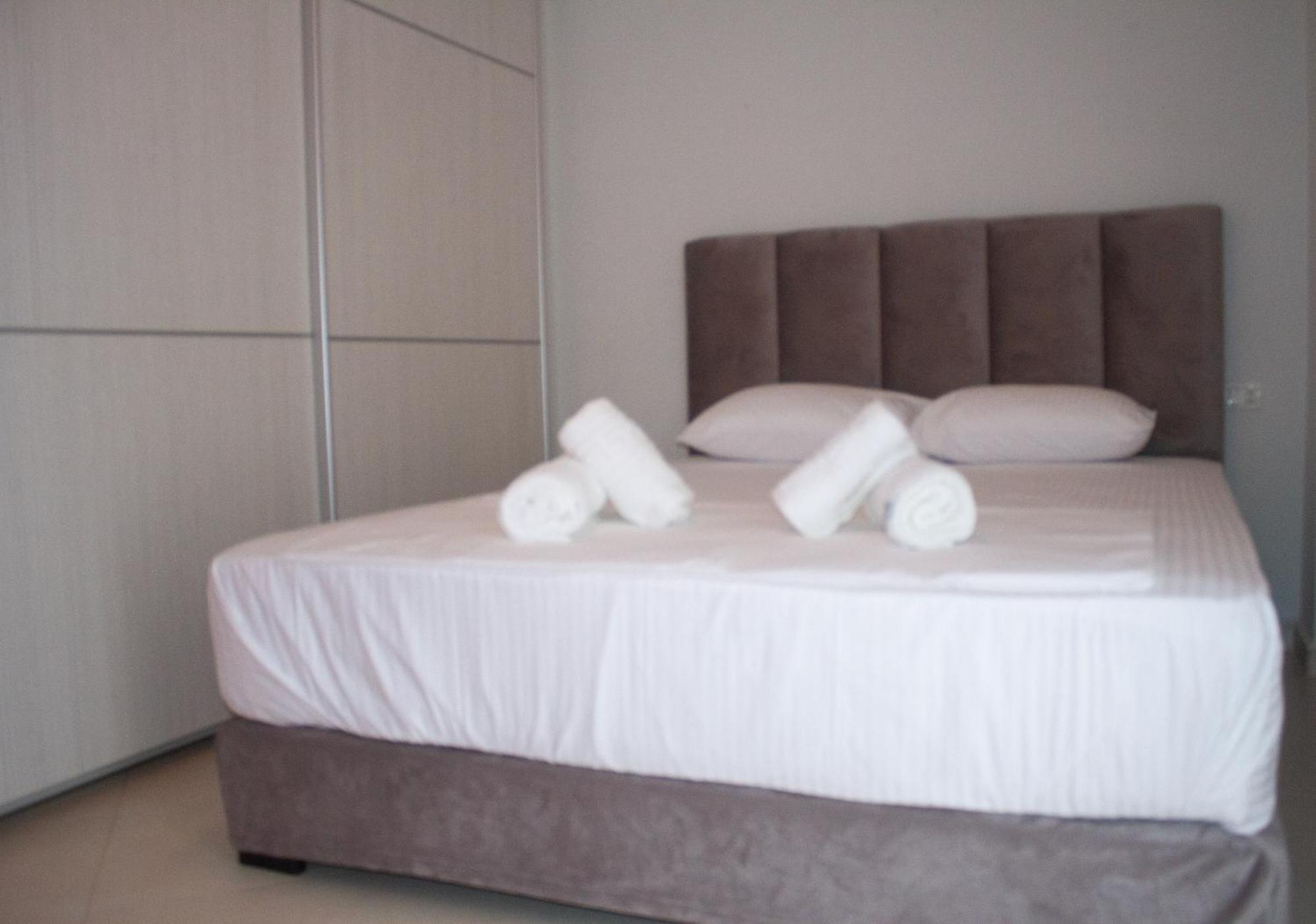 Leon Sea View Apartment Sarande Exterior photo